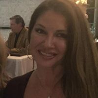 Christina Lowe Photo 27