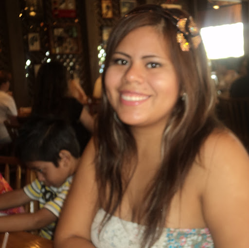 Amy Reyes Photo 3