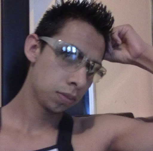 Steven Benitez Photo 35