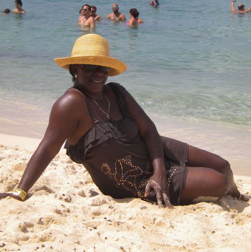 Annette Holloway Photo 11