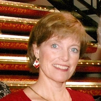 Paula Fowler Photo 10