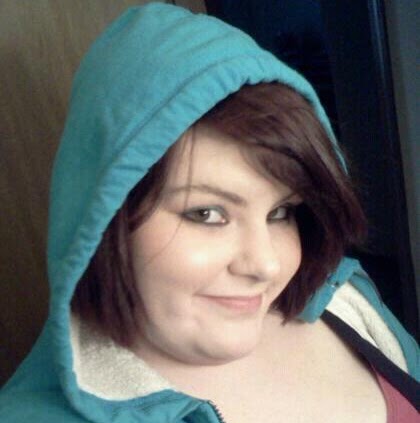 Billie Young Photo 15