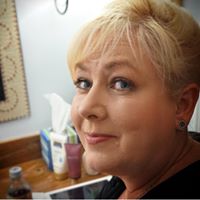 Elizabeth Laird Photo 35