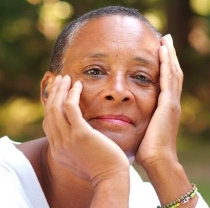 Claudia Booker Photo 7