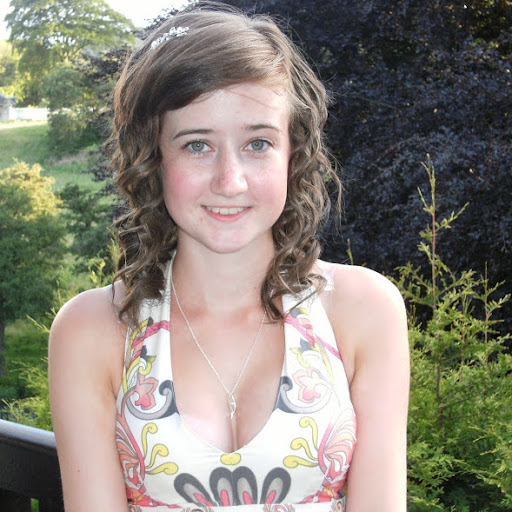 Sarah Locke Photo 9