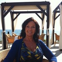 Julia Sawyer Photo 22