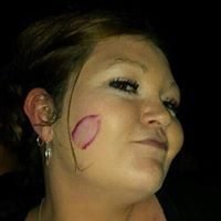Chelsey Reynolds Photo 10