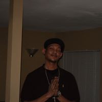 Maxwell Montgomery Photo 17