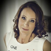 Michelle Livingston Photo 32