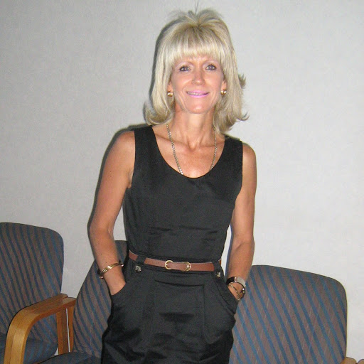 Debbie Milligan Photo 29