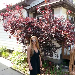Tanya Hill Photo 16