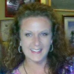 Heidi Wood Photo 36