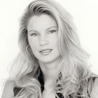 Victoria Schwartz Photo 20