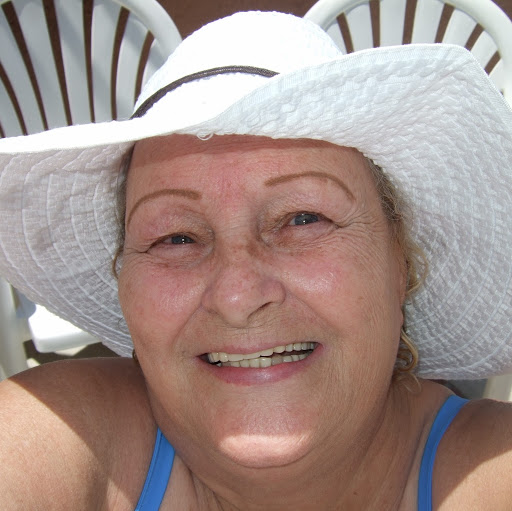 Cindy Burnett Photo 19
