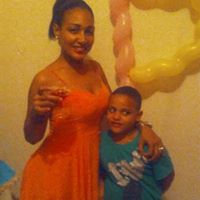 Laura Adames Photo 19