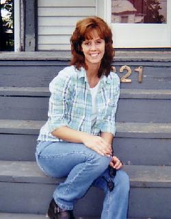 Kelly Rousseau Photo 24