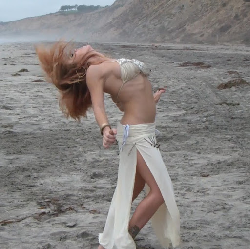 Danielle Yoder Photo 8