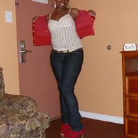 Monique Gibbs Photo 2