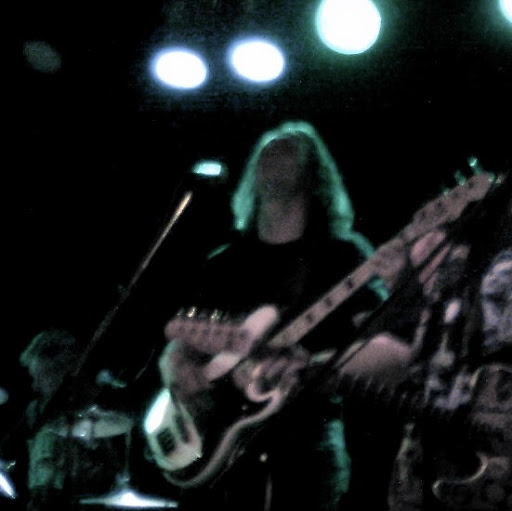 Carl Cowley Photo 8