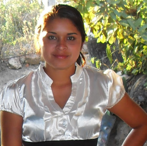 Elena Escobar Photo 12