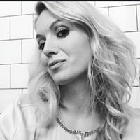 Victoria Knudsen Photo 5
