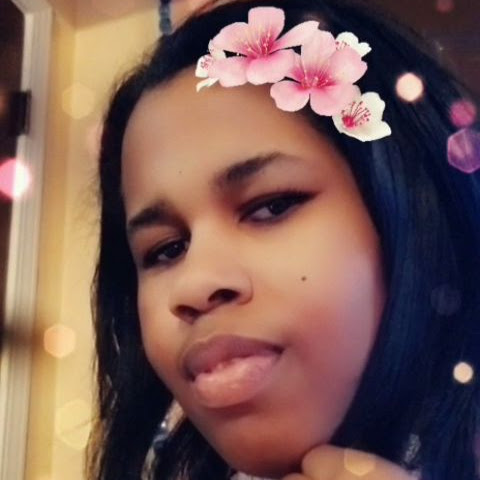 Tia Green Photo 38