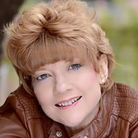 Teri Arnold Photo 18