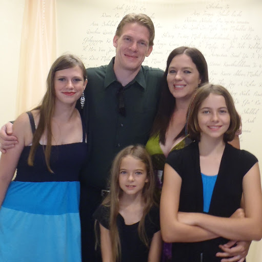 Andrea Hendricks Photo 22