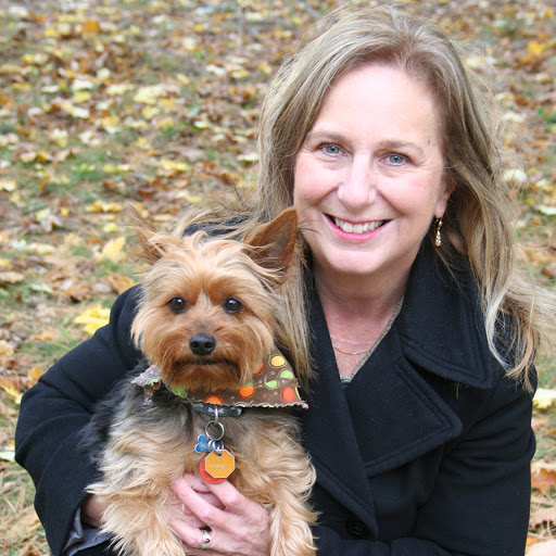 Julia Elliot Photo 21