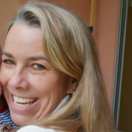 Kristine Graham Photo 14