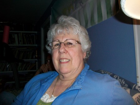 Marilyn Myers Photo 33