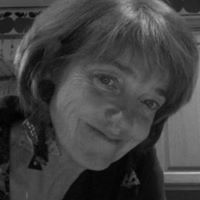 Adrianne Ward Photo 10