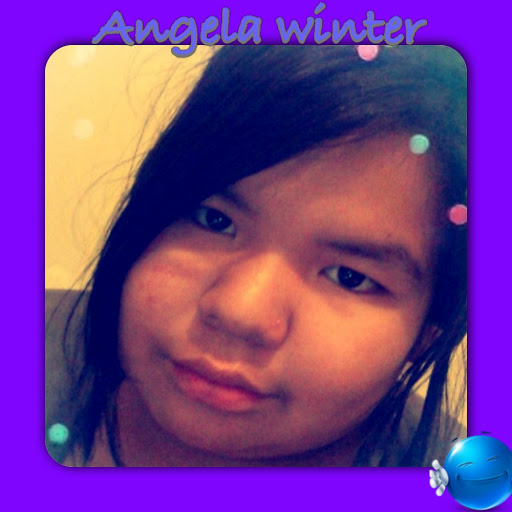 Angela Winter Photo 24