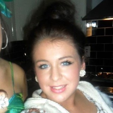 Sarah Cotter Photo 40