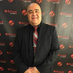 Raul Vega Photo 30
