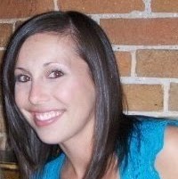 Elizabeth Mclaughlin Photo 31
