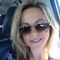April Clemens Photo 6