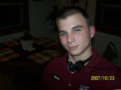 Daniel Briggs Photo 3