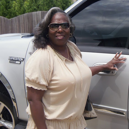 Carolyn Weaver Photo 30