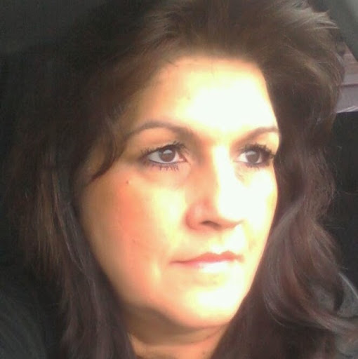 Debra Flores Photo 14