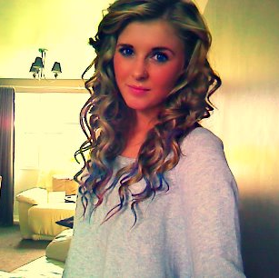Laura Cobb Photo 6