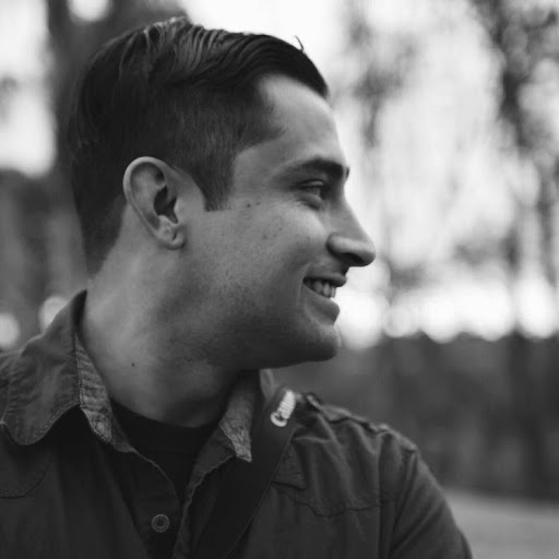 Daniel Ruiz Photo 37
