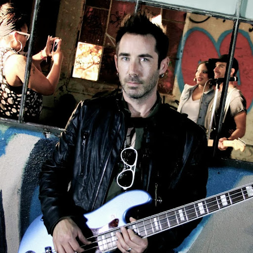 Derek Frank Photo 28