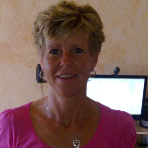 Sandra Knowles Photo 21