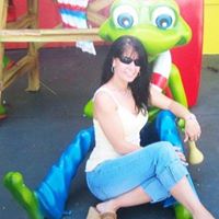 Michelle Olsen Photo 40