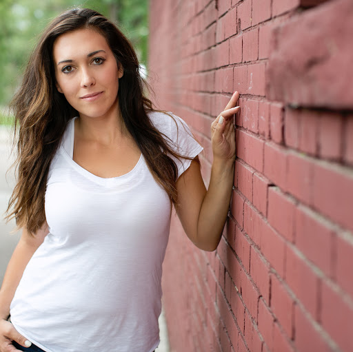 Rebecca Levine Photo 16
