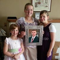 Lori Marshall Photo 40