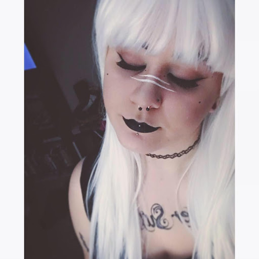 Amber Larson Photo 31