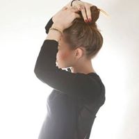 Elizabeth Lackey Photo 35