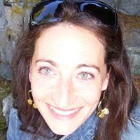 Caroline Hamilton Photo 3